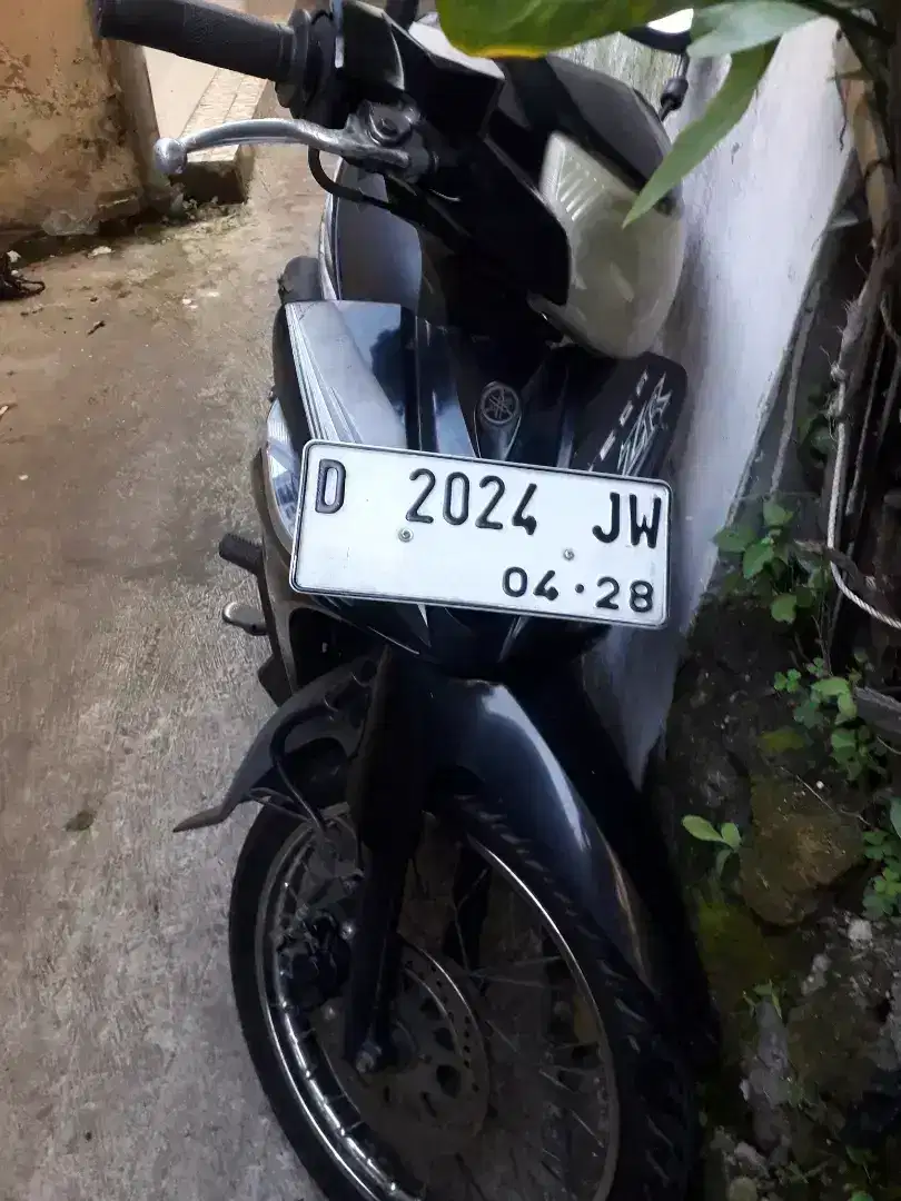 Dijual cepat yamaha vega zr tahun 2013