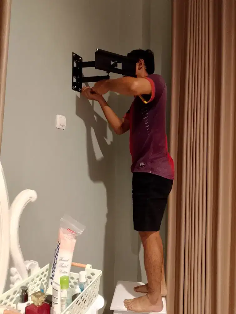 Bracket tv pasang di tembok (braket / breket)