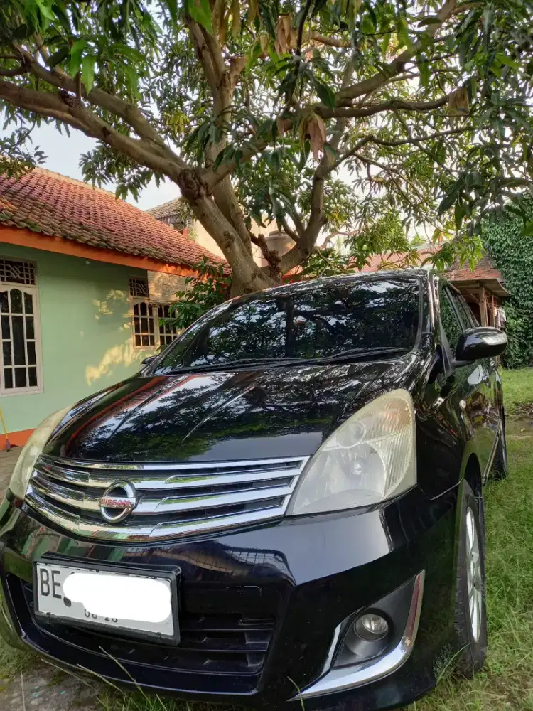 Nissan Grand Livina 1.5 XV (2013)