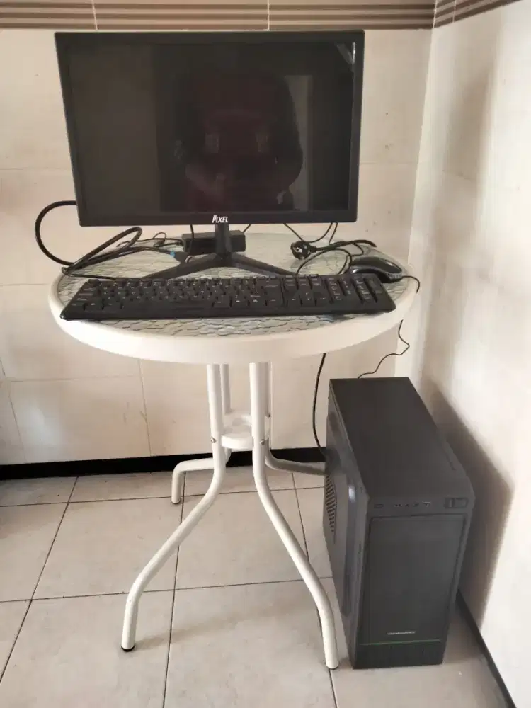 Dijual Komputer Mulus Seperti Baru