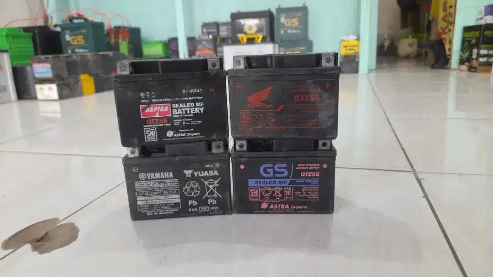 Jual aki motor seken