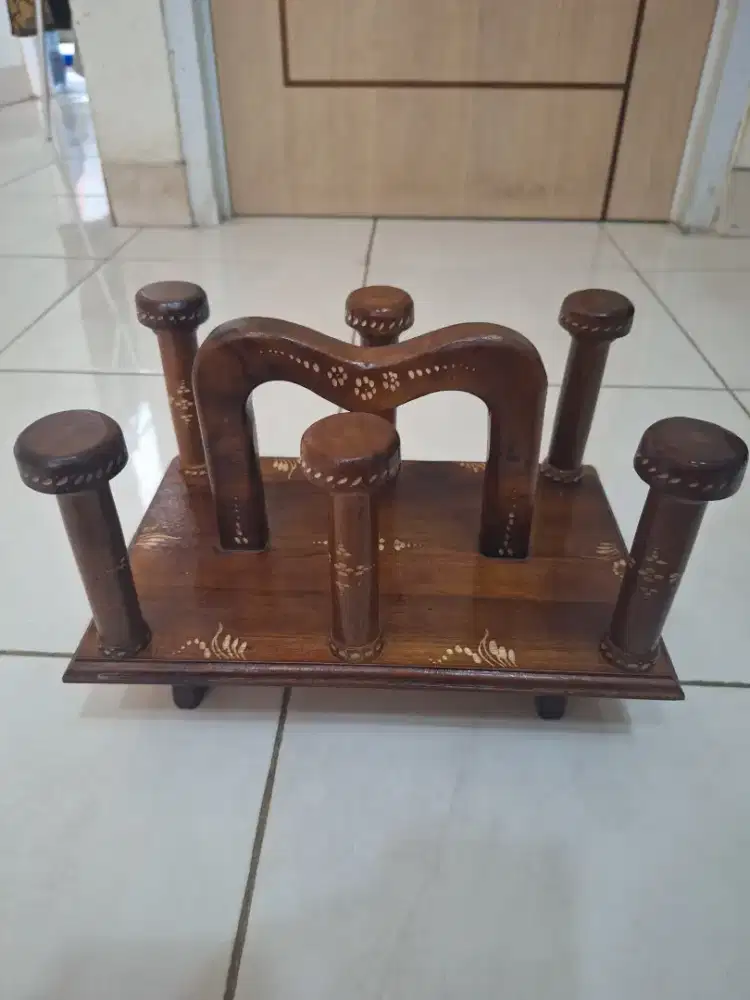 Jual penyimpanan gelas antik terbuat dari kayu jati 6 tangkai