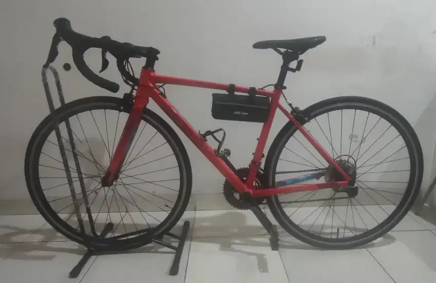 Sepeda Road Bike Stratos S3