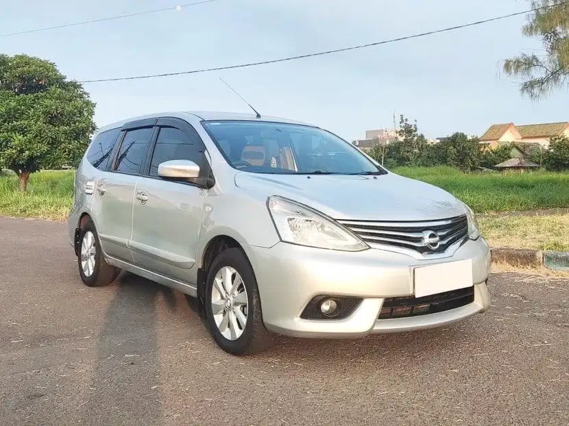 Nissan Grand Livina XV 1.5 AT 2015