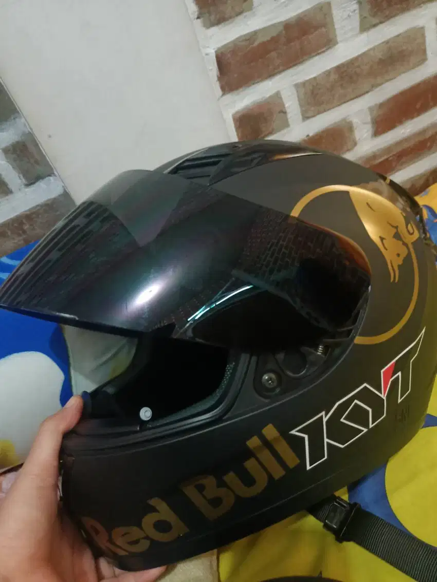 Helm Full face kyt R-10 Solid Black doft Red bull Lengkap no minus