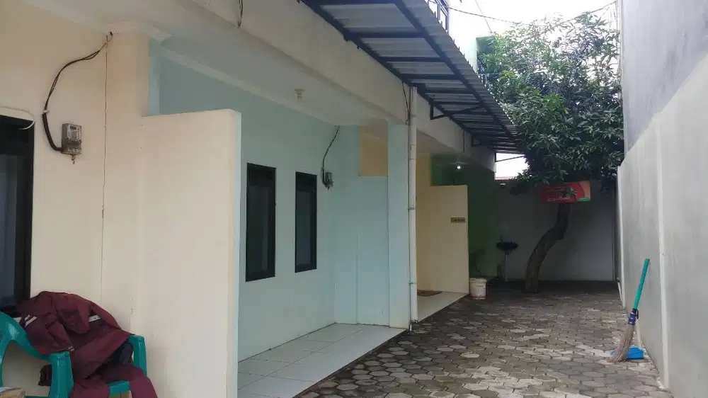 DIKONTRAKKAN Rumah Dekat Jalan Besar Bekasi Selatan