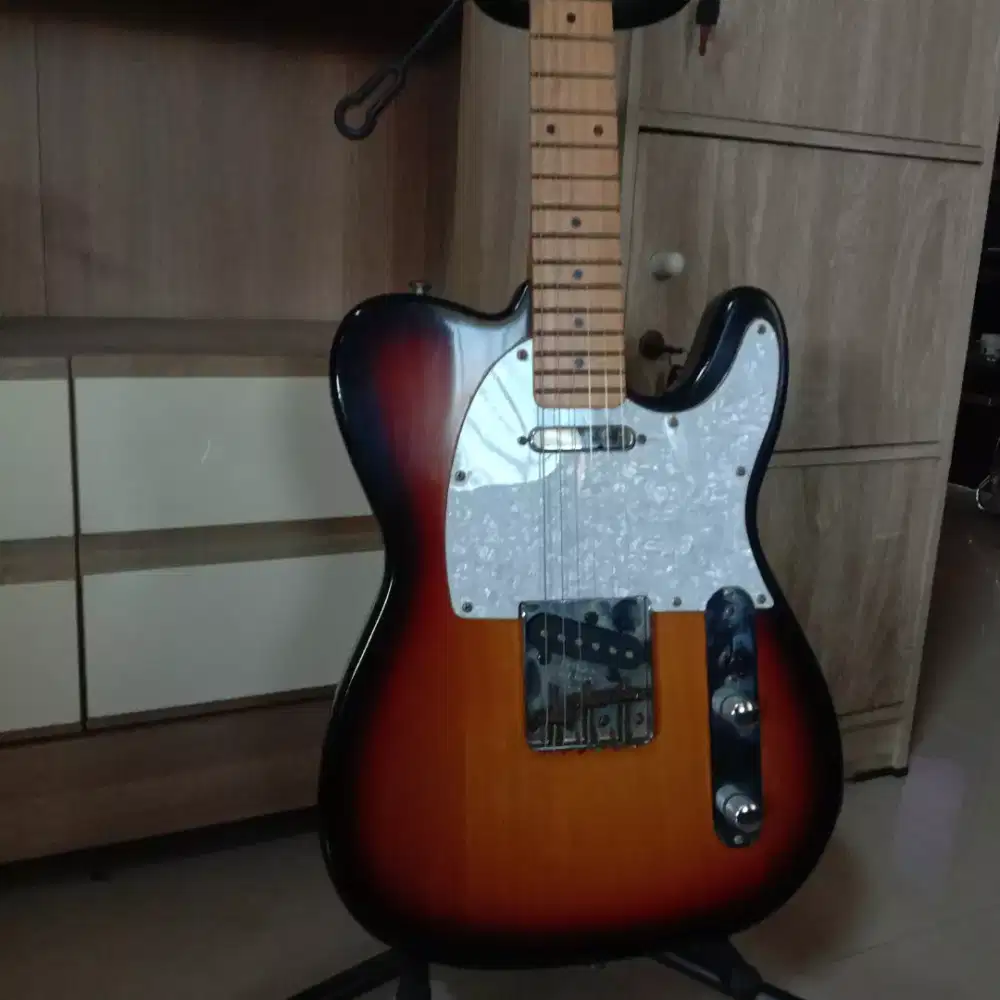 Gitar fender telecaster sunburst
