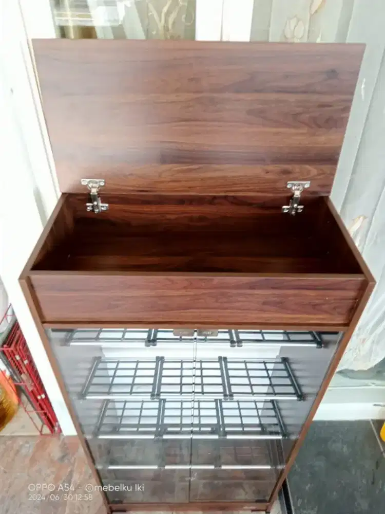 Rak Sepatu pintu kaca murah,bagus bisa kirim cod