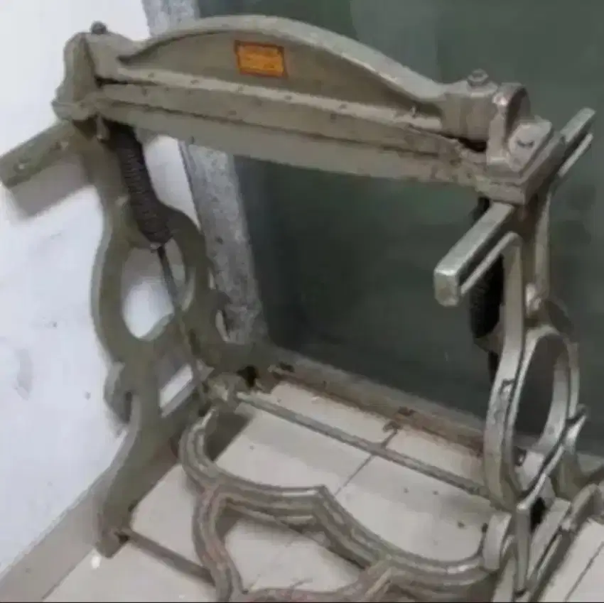 MESIN PRESS JADUL