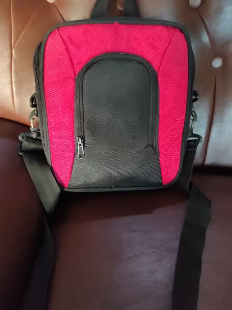 Tas selempang kanvas