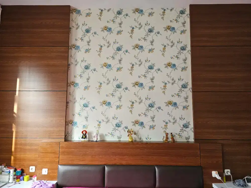 Wallpaper dinding roll besar ready medan sudah termasuk pasang