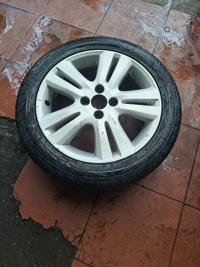 Jazz rs serep mobil
