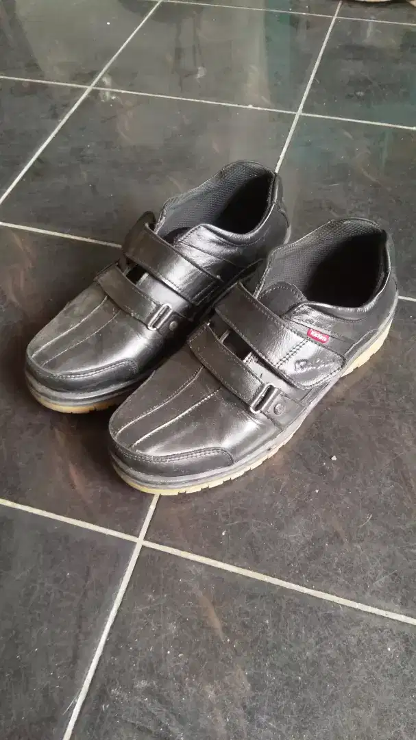 Sepatu Kulit Kerja Formal