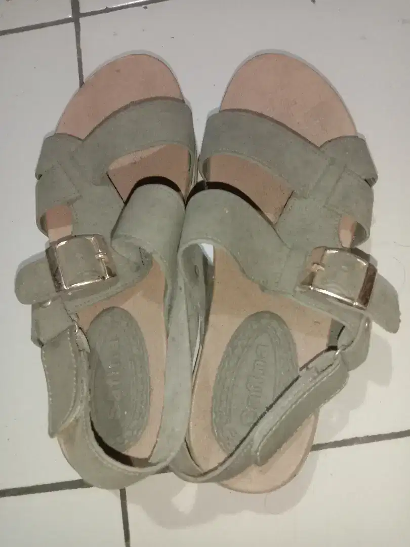 SANDAL SEPATU WANITA