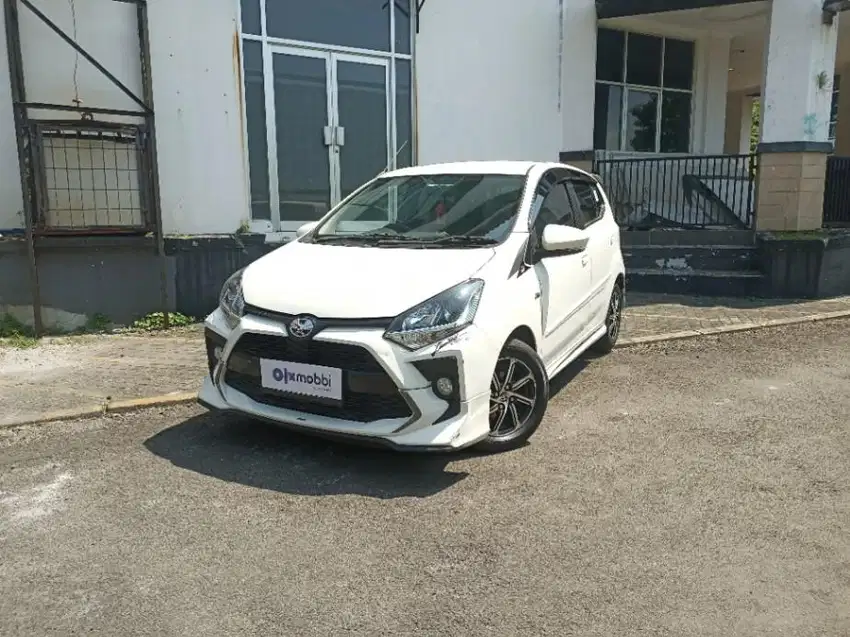 Like New - TOYOTA AGYA 1.2 GR SPORT BENSIN A/T 2022 PUTIH