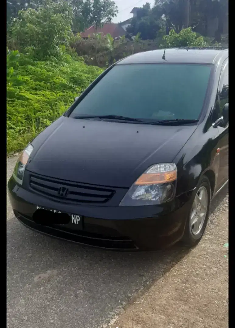 Bismillah Fs : Honda Stream automatic th 2002 good condition