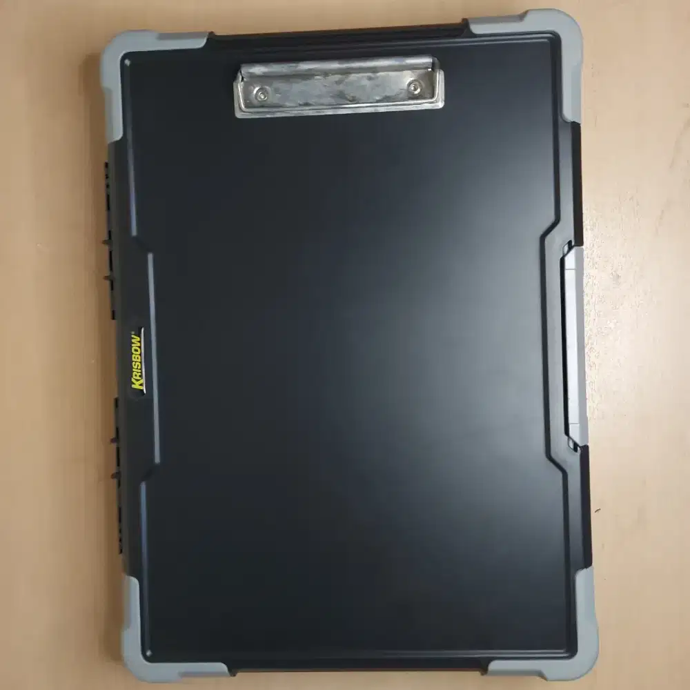 Clipboard Container besar