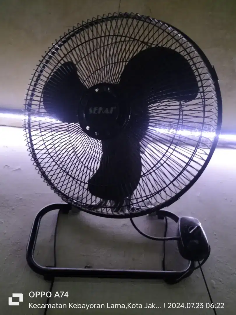 Kimas angin dinding bisa lantai