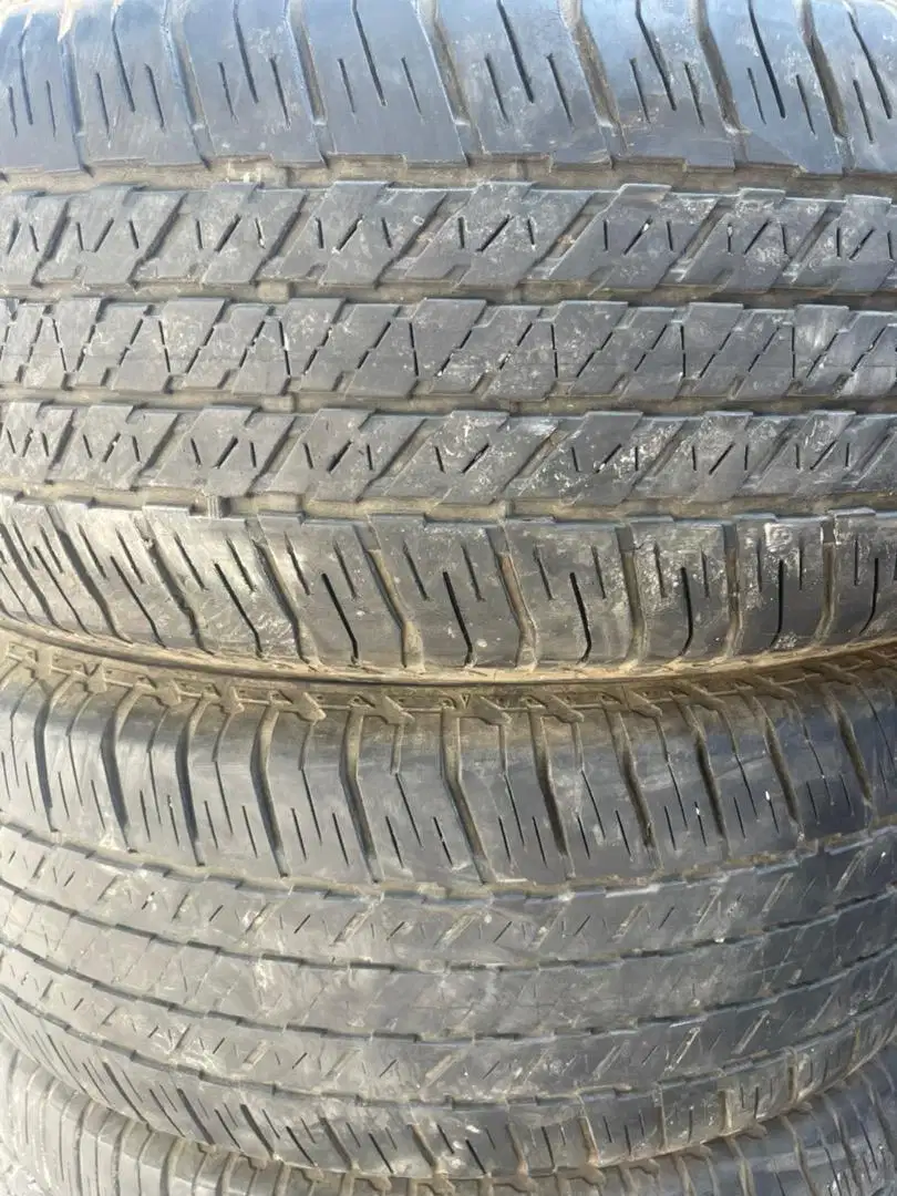 Ban Brigestone dueler HT 265/60r18 copotan