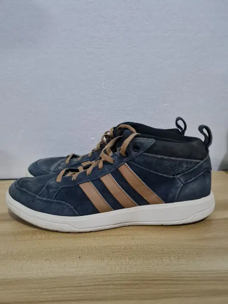 Sepatu Adidas Quadcube