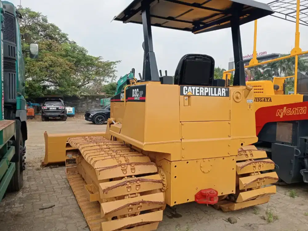 JUAL CATERPILLAR D3C-III ALAT BERAT BULLDOZER IMPORT 2022