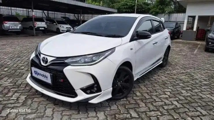 [OLXmobbi] Toyota Yaris 1.5 S GR Sport Bensin-AT 2023 Putih (AL)