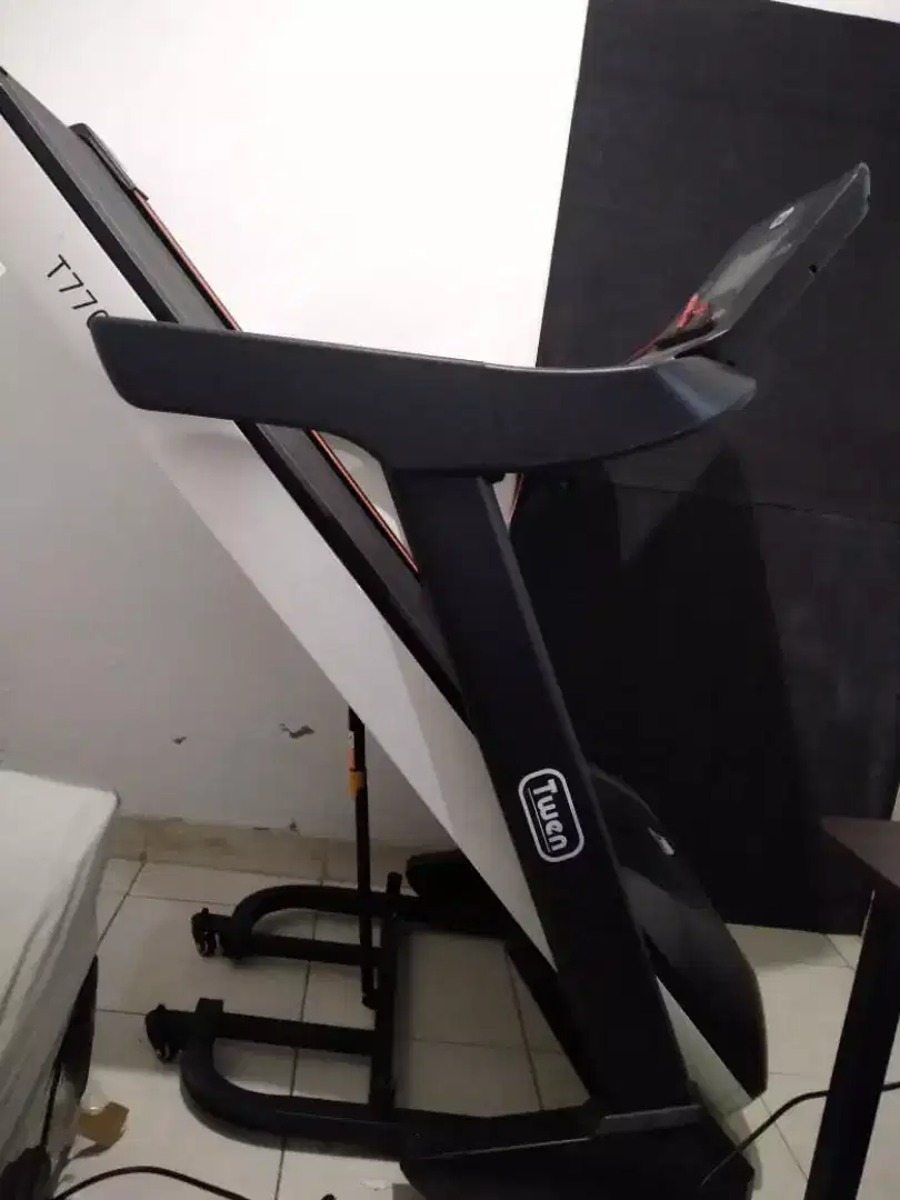 TREADMILL TWEN T7700