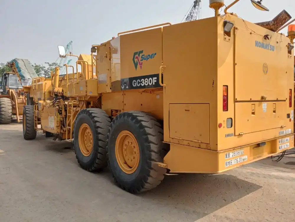 COLD MILLING KOMATSU GC380F-2 ROAD MACHINE POTONG ASPHALT IMPORT 2024