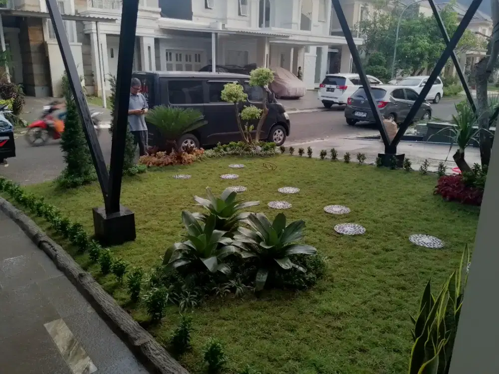 TUKANG TAMAN JUAL RUMPUT TAMAN