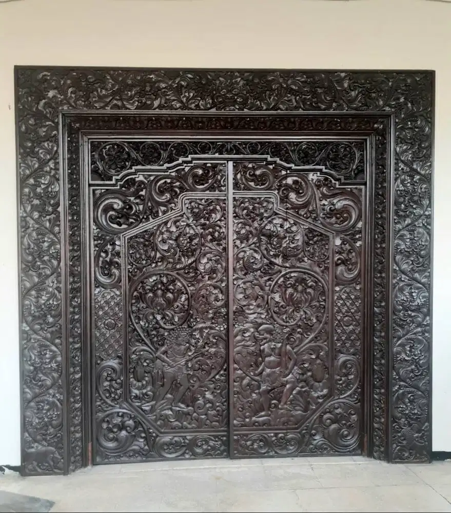 pintu kayu gebyok jati ukir bagus terawat istimewa mulus antik