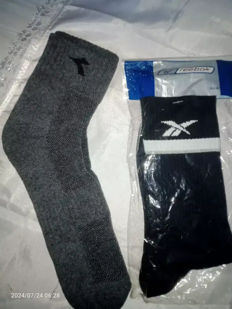 Kaos kaki rebook ori