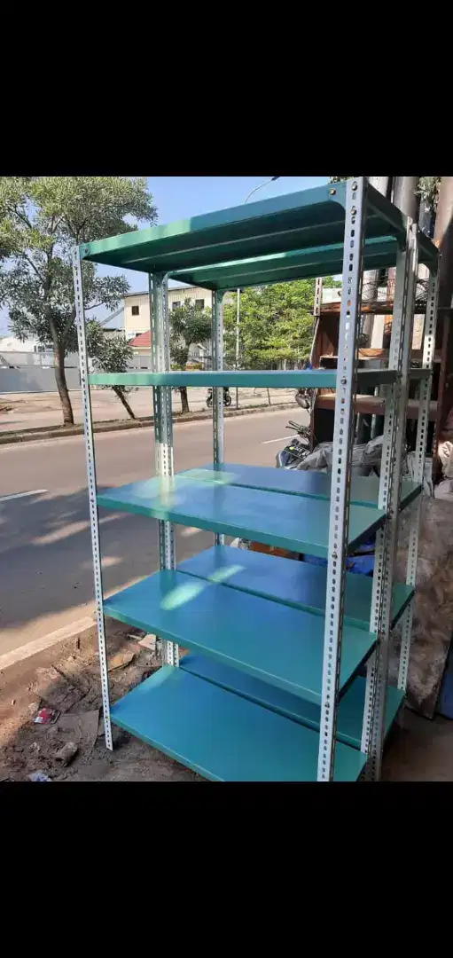 Rak besi siku lobang