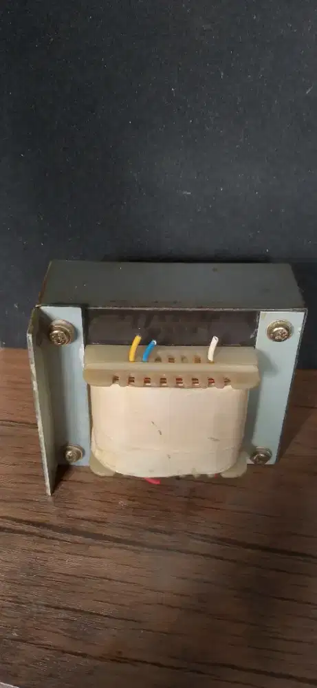 Trafo 5a  32 ct 110 volt besar