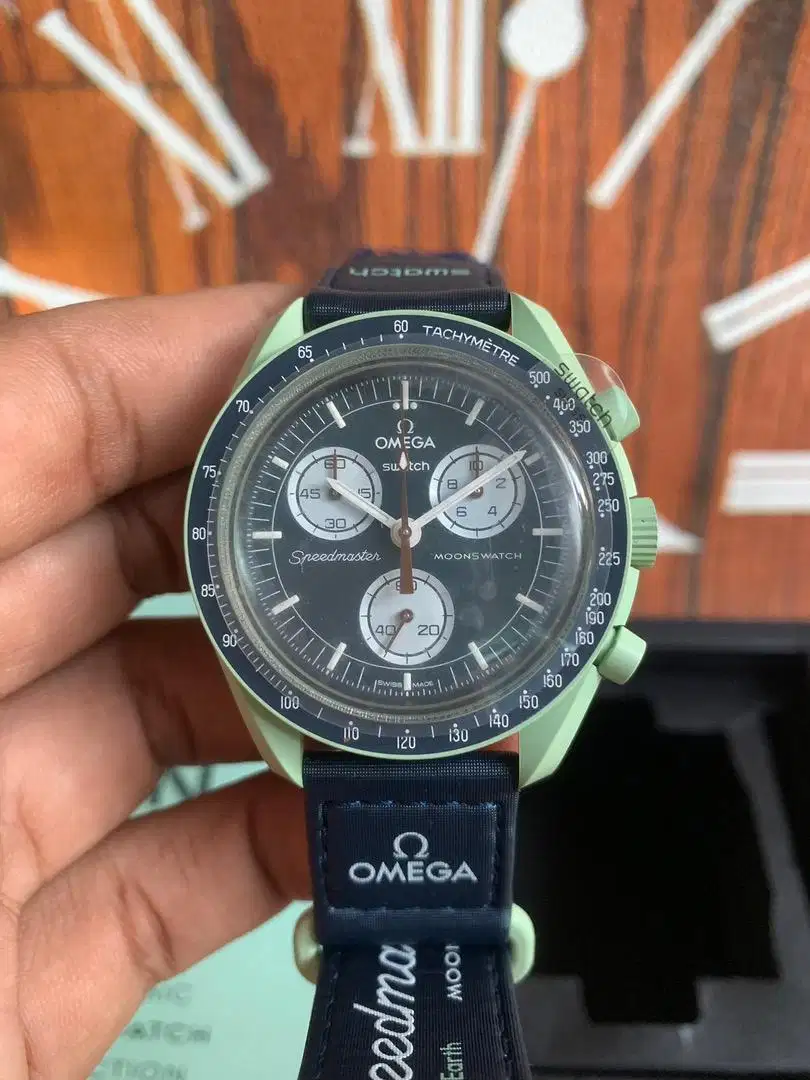 Swatch x omega moon swatch SO33G100 BNIB
