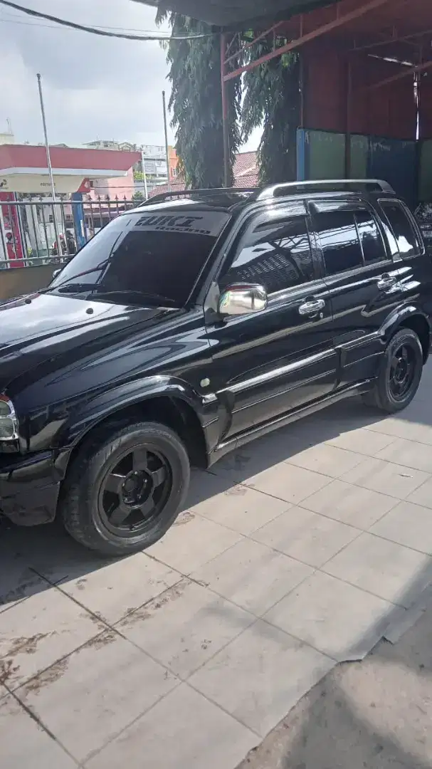 Mobil Eskudo 2001 mantap