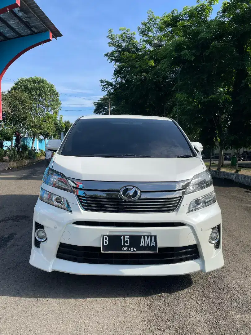 Toyota Vellfire 2.4 ZG AT murah mulus halus siap pakai