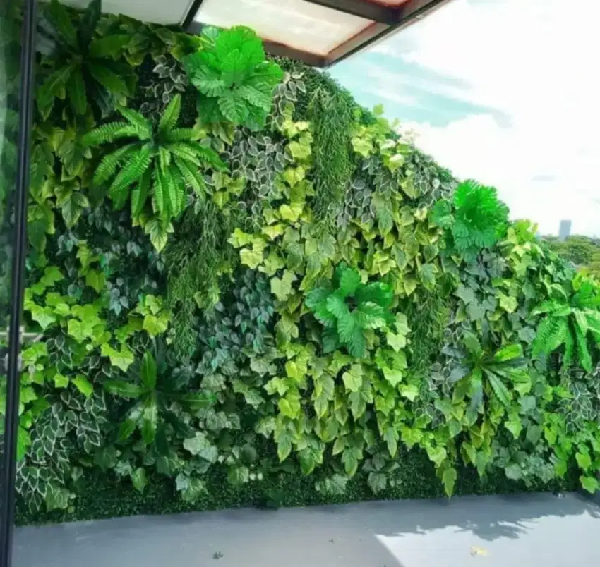 TAMAN VERTICAL SINTETIS DAN POHON ASLI HARGA PERMETER
