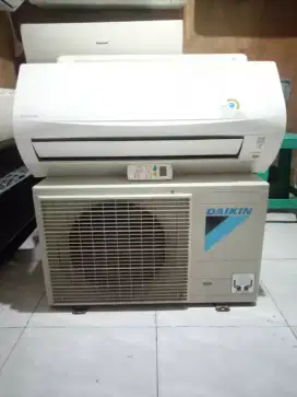 Daikin second rasa baru full original setengah PK sampai 1pk