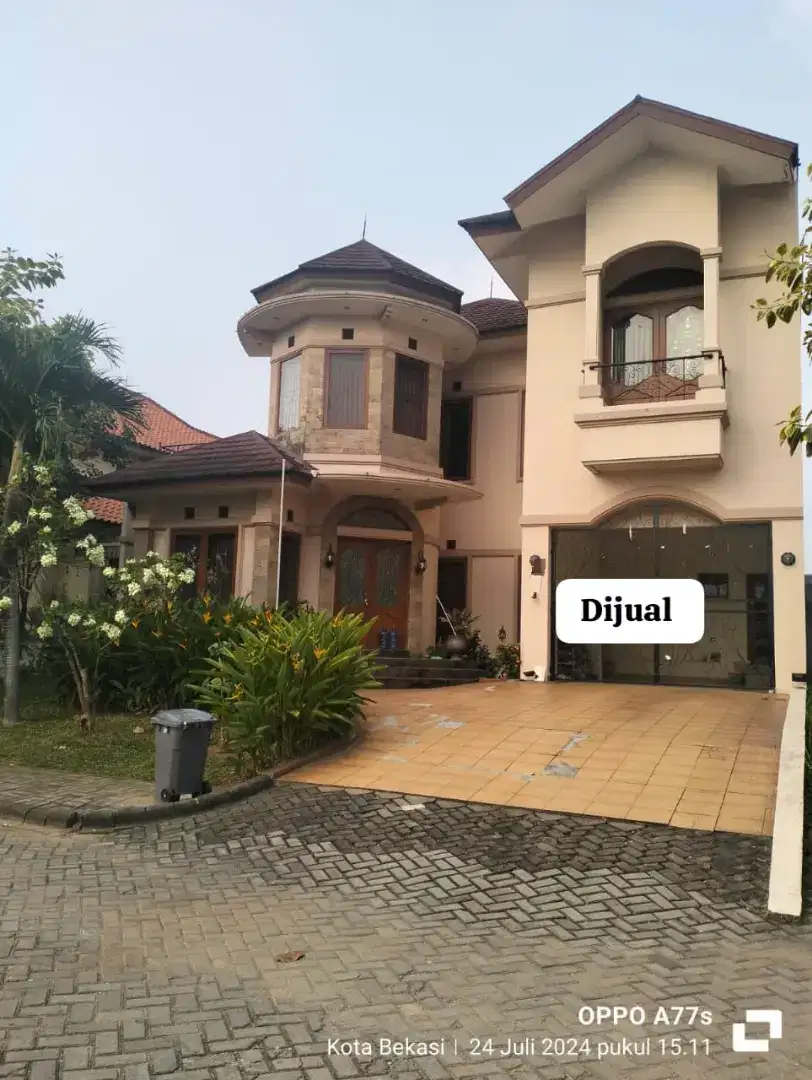 RUMAH di KEMANG PRATAMA REGENCY, BEKASI