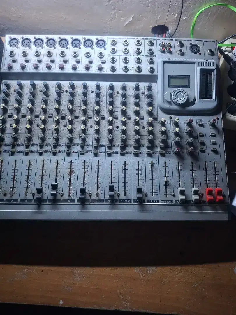 Dijual cepat MIXER ASLI PEAVEY 16 chenel & AMPLI CS 400