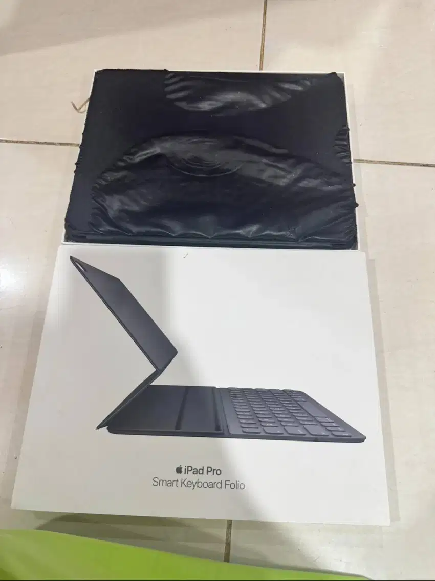 MAGIC SMART FOLIO KEYBOARD IPAD PRO GENERASI 3 KADANG ERROR KERUT