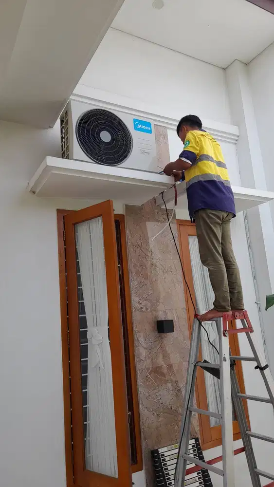 Jasa Teknisi Tukang Servis Service Cuci AC Sleman