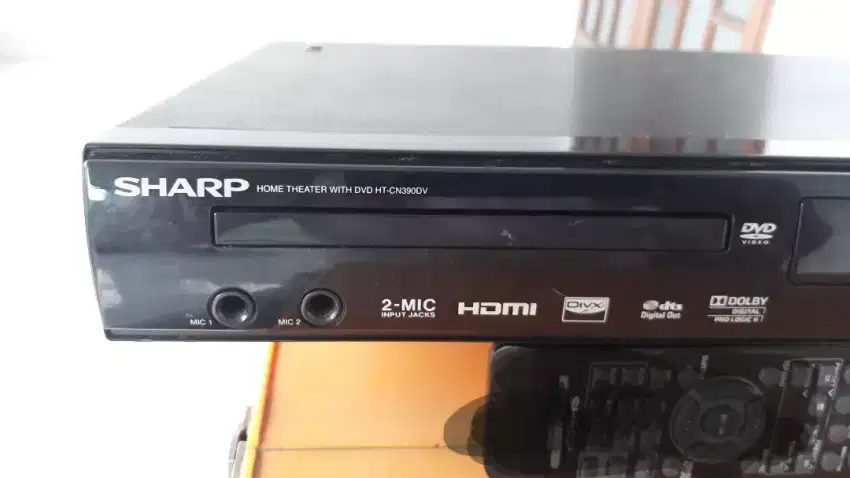 Sharp home Teather CP CN 390R , Lampu LCD mati.