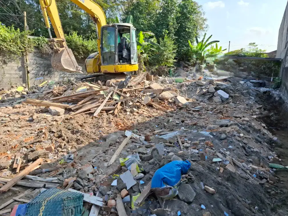 Tanah urug uruk puing bangunan jogja ready