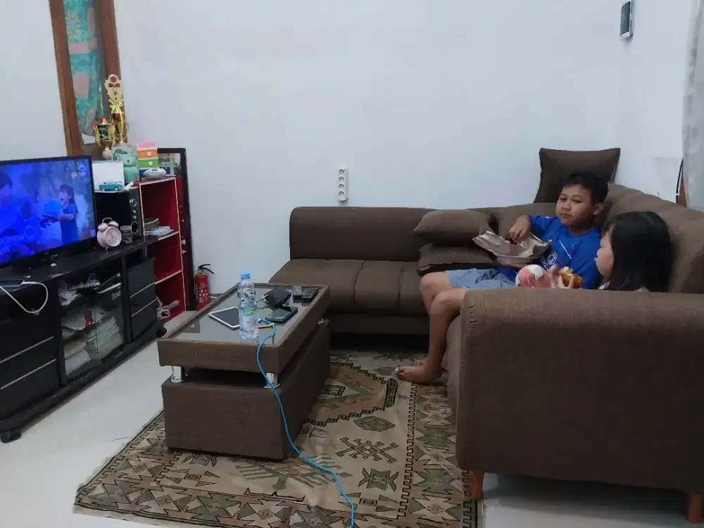 Rumah NO BANJIR No Macet +AC 2unit+Garasi,3Km Toll,3km Stasin Depok