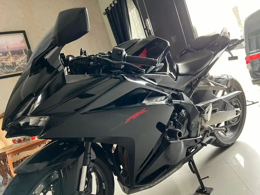 HONDA CBR 250rr 2019 FREEDOM BLACK LOW KM