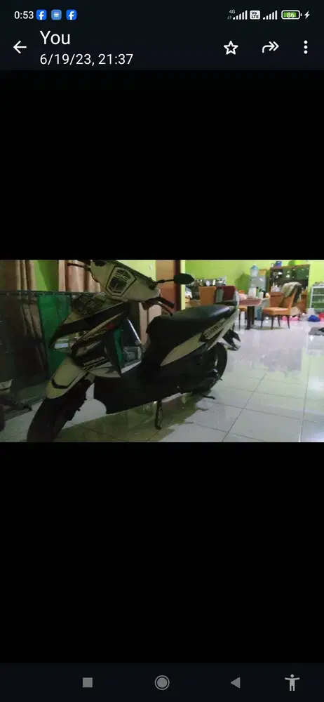 Dijual Vario 2010 putih murah