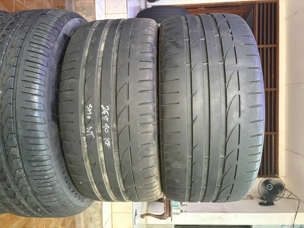 Ban Bridgestone Potenza S001 Runflat/RFT 255 40 r18 2pcs