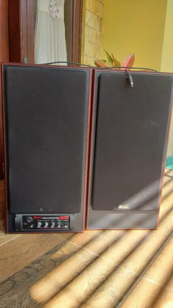 Speaker aktif Salsa 1XB Original like new