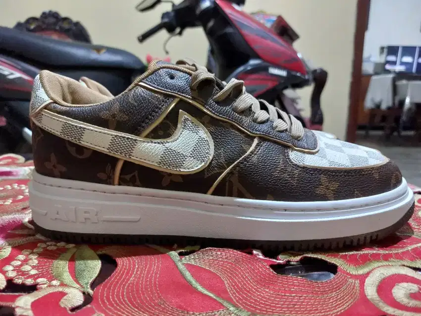 Sepatu NIke Louis Vuitton x Air Force 1